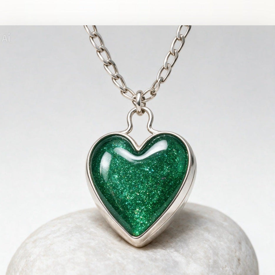 Forever Yours — Stella Heart Pendant