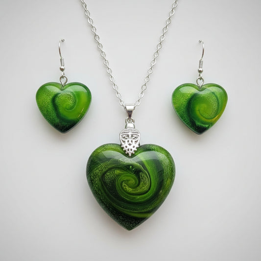 FOREST ECHO - Heart Cabachon Pendant & Earring Set