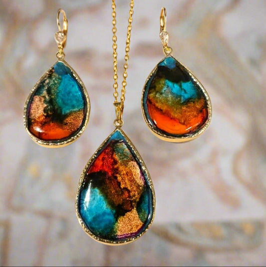 Teardrop Shape Pendant and Earring Set - MOROCCAN DREAMS