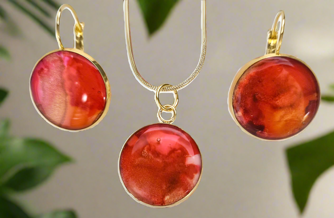 Round Pendant and Earrings Set - SUNSET