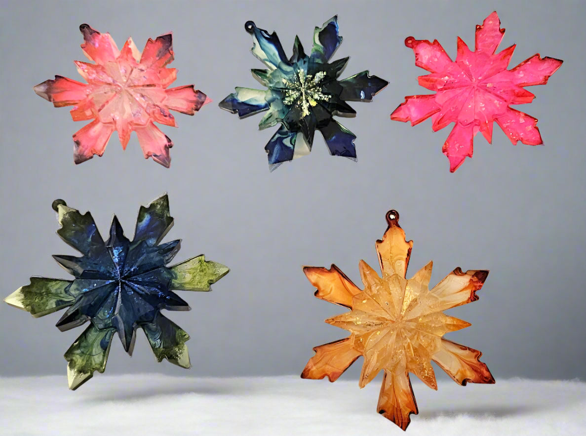 LUSTRE RESIN SNOWFLAKE Tree Ornaments- Set of 5