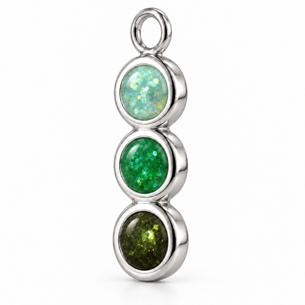 Round pendant in Golden Green, Emerald Dream and Olive Shimmer
